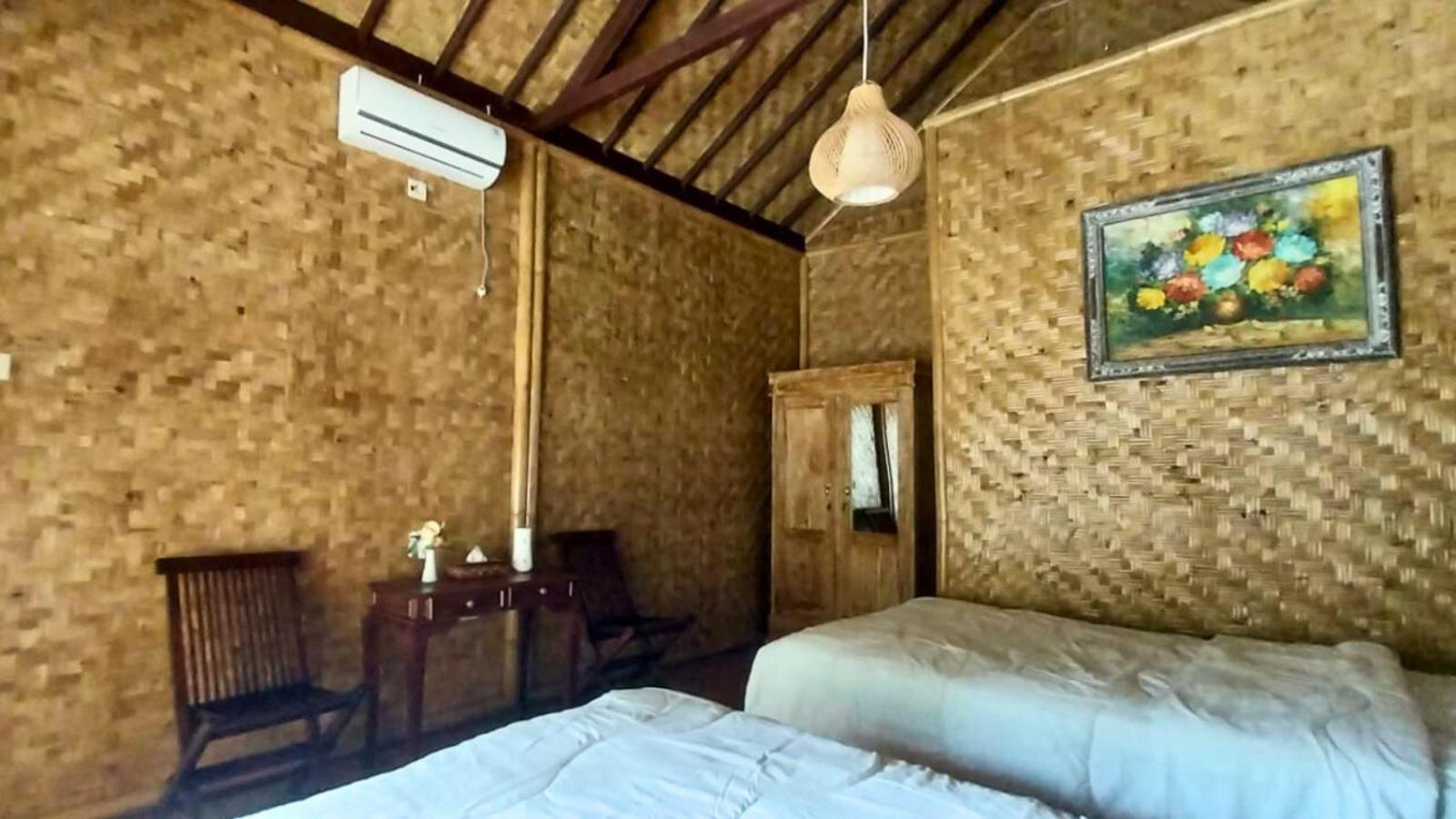 Pondok Sapta Sallaca Selat Exterior photo