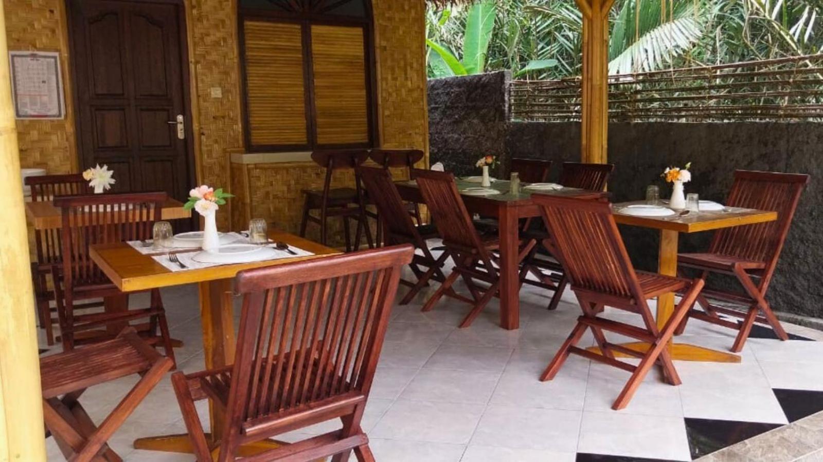 Pondok Sapta Sallaca Selat Exterior photo