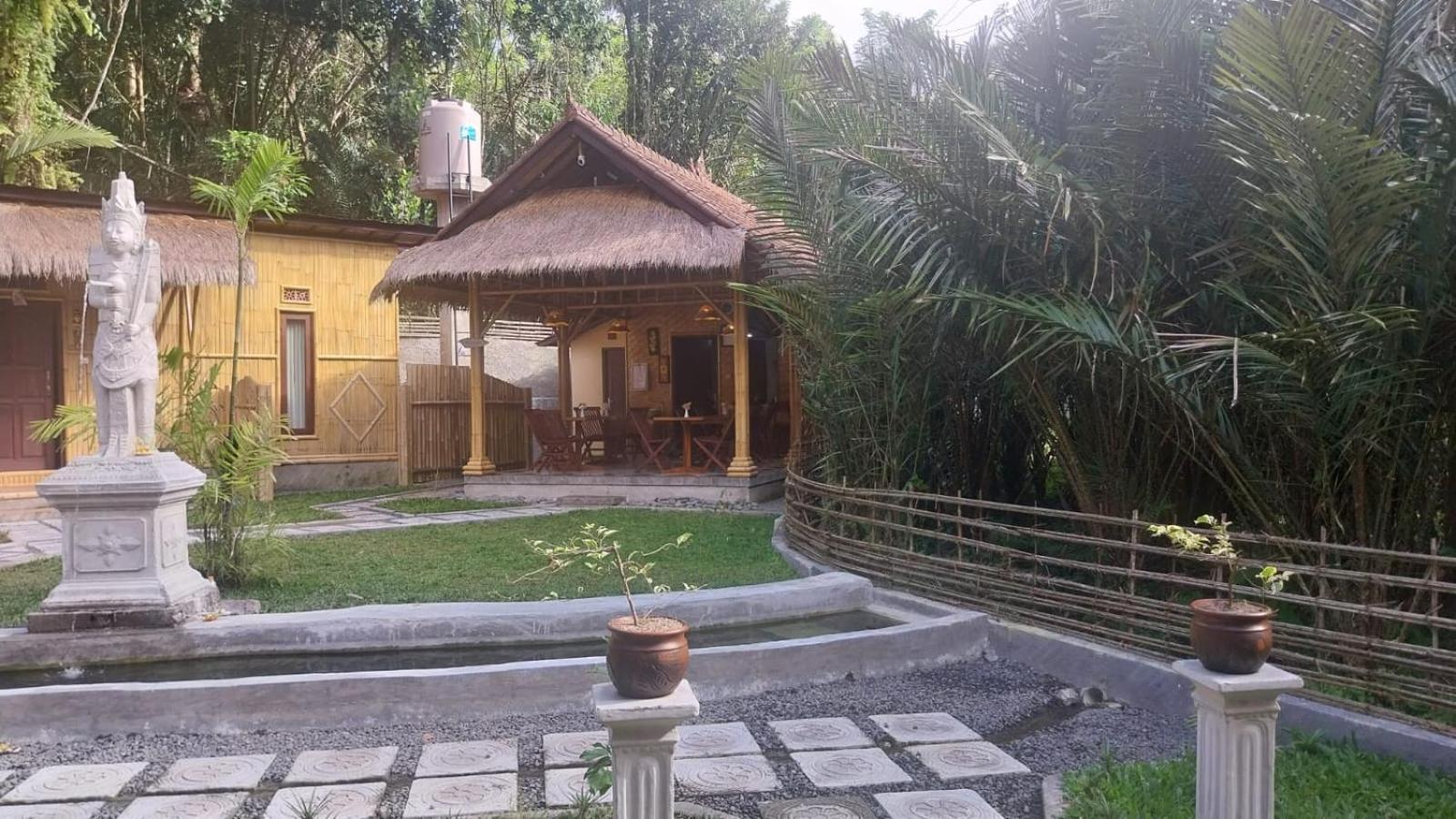 Pondok Sapta Sallaca Selat Exterior photo